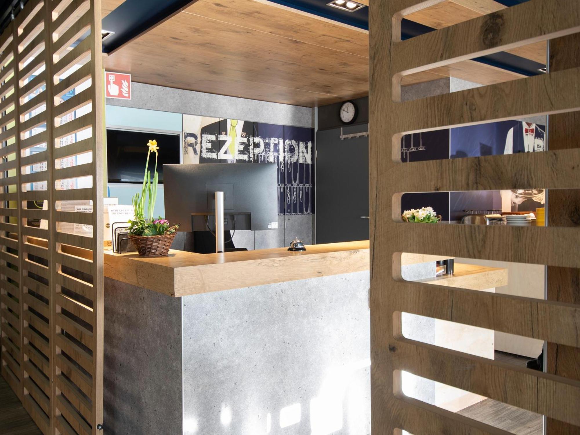 B&B Hotel Rostock-Broderstorf Ngoại thất bức ảnh