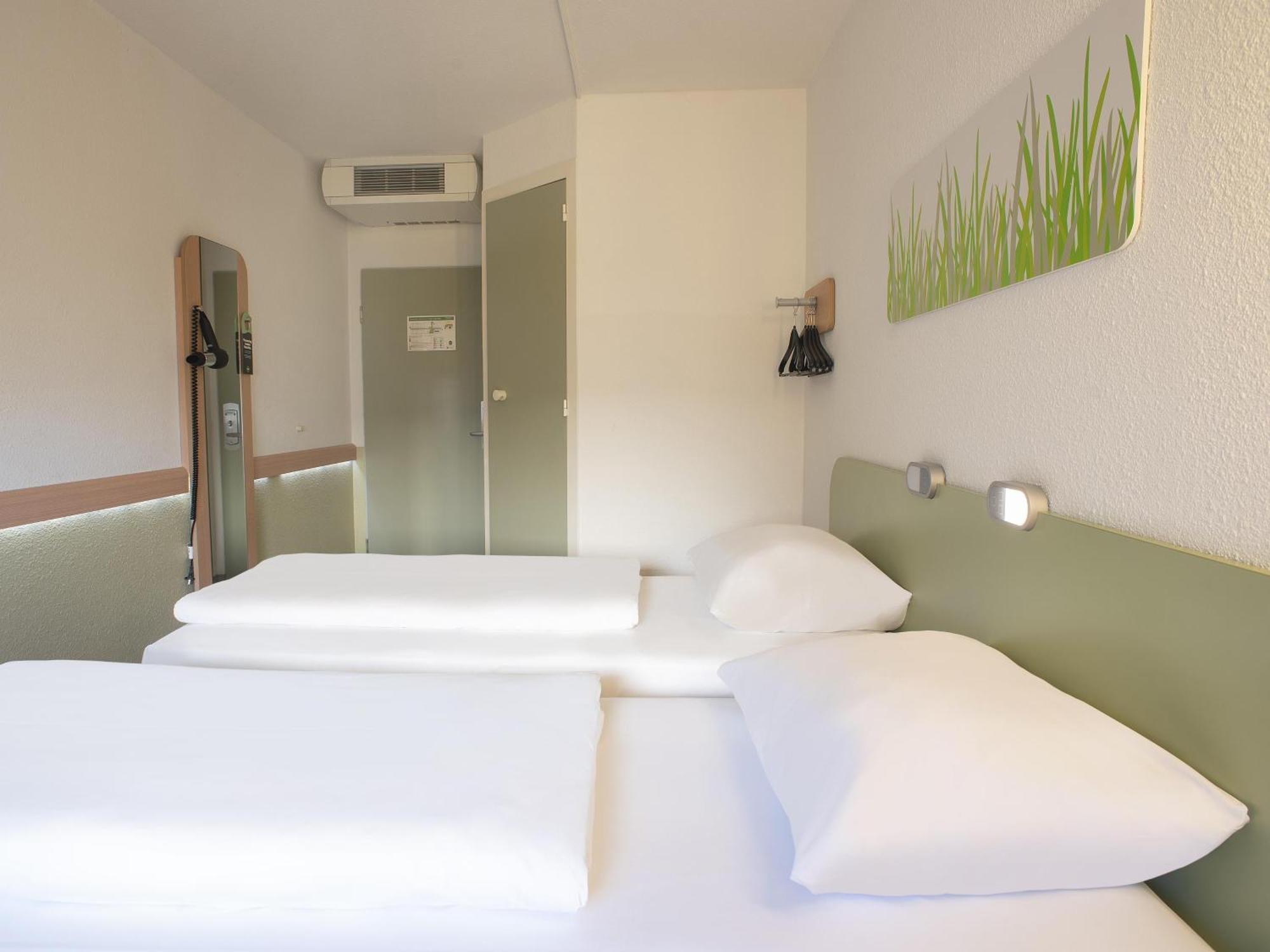 B&B Hotel Rostock-Broderstorf Ngoại thất bức ảnh