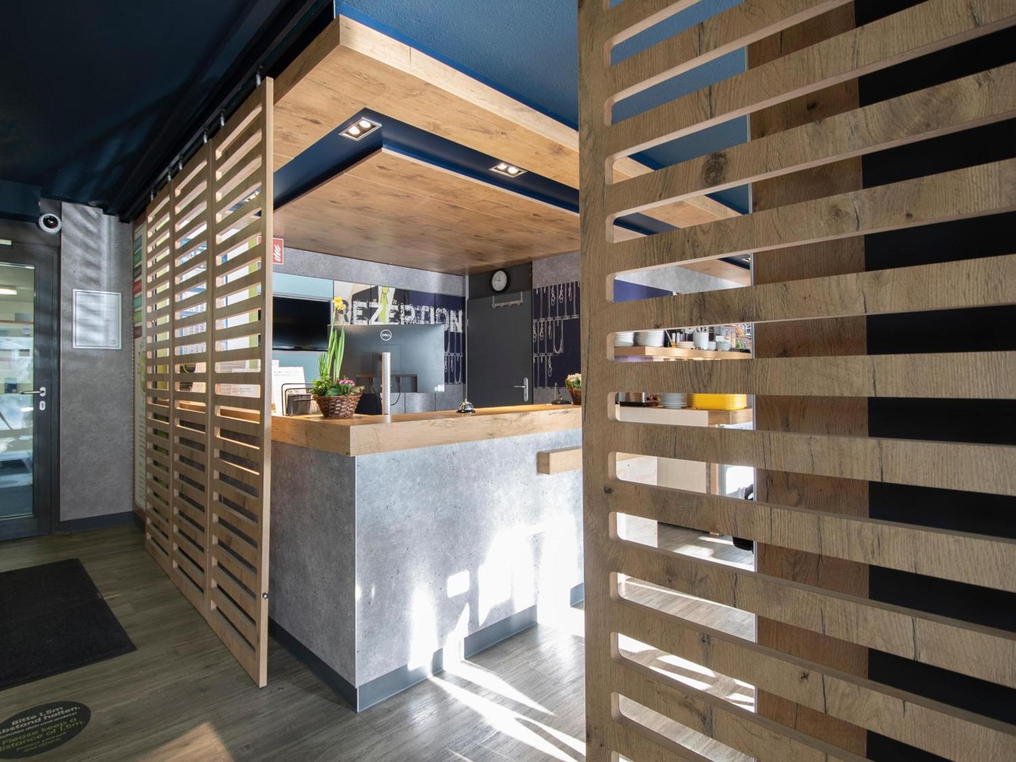 B&B Hotel Rostock-Broderstorf Ngoại thất bức ảnh