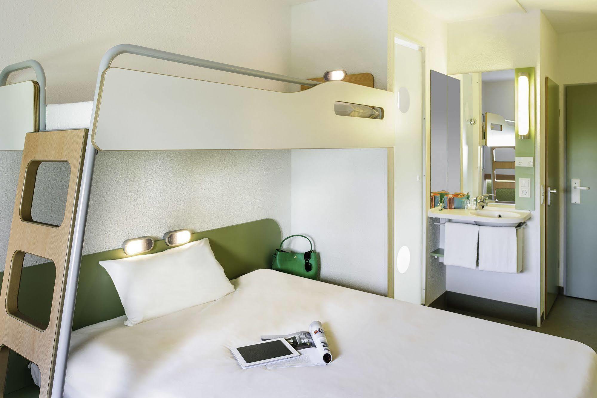B&B Hotel Rostock-Broderstorf Ngoại thất bức ảnh